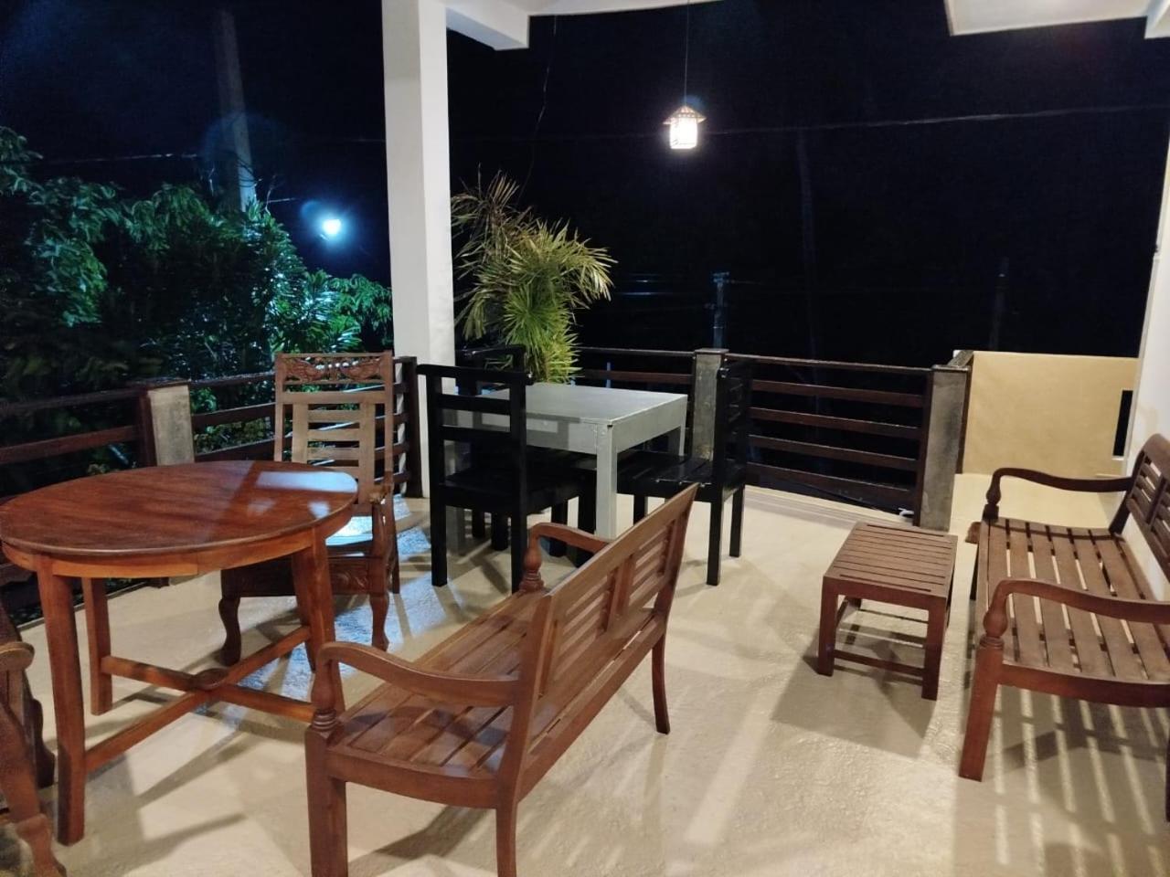 Siyon Yula - Guest House Hikkaduwa Extérieur photo