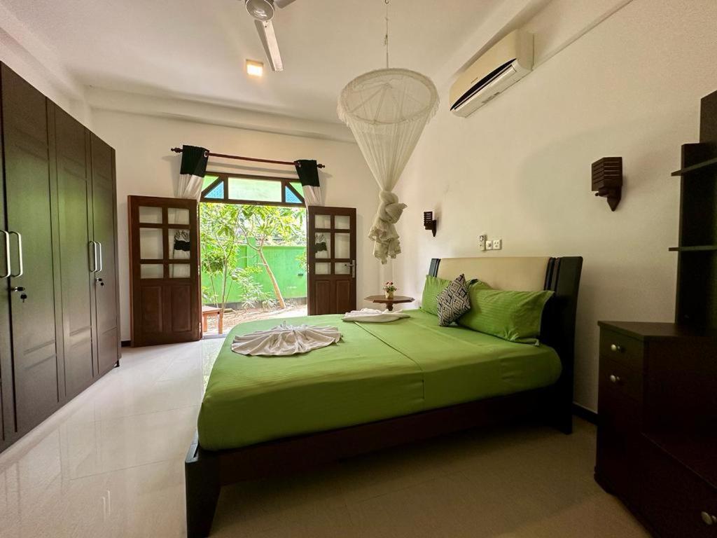 Siyon Yula - Guest House Hikkaduwa Extérieur photo